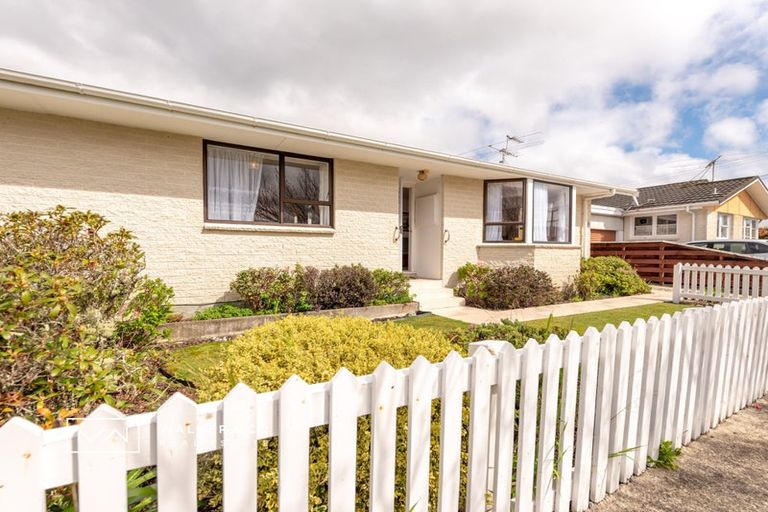 Photo of property in 2a Joseph Grove, Elderslea, Upper Hutt, 5018