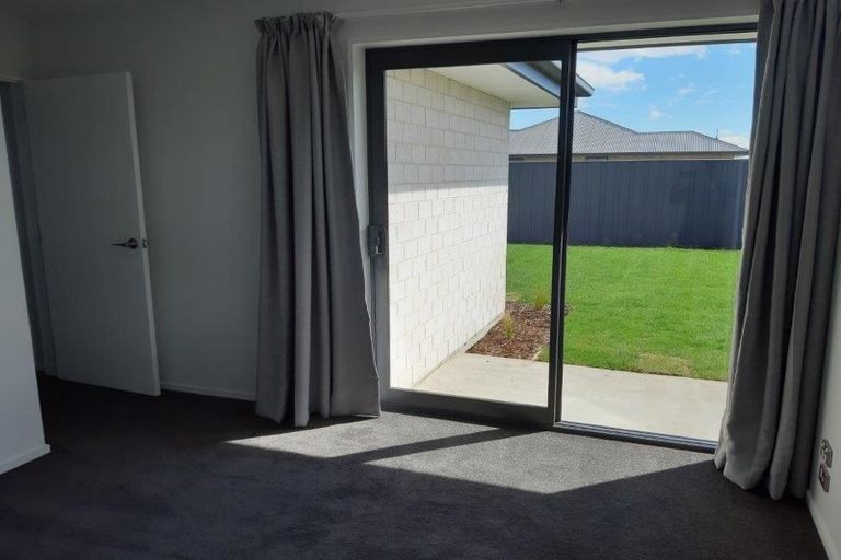 Photo of property in 10 Awatere Street, Pegasus, 7612