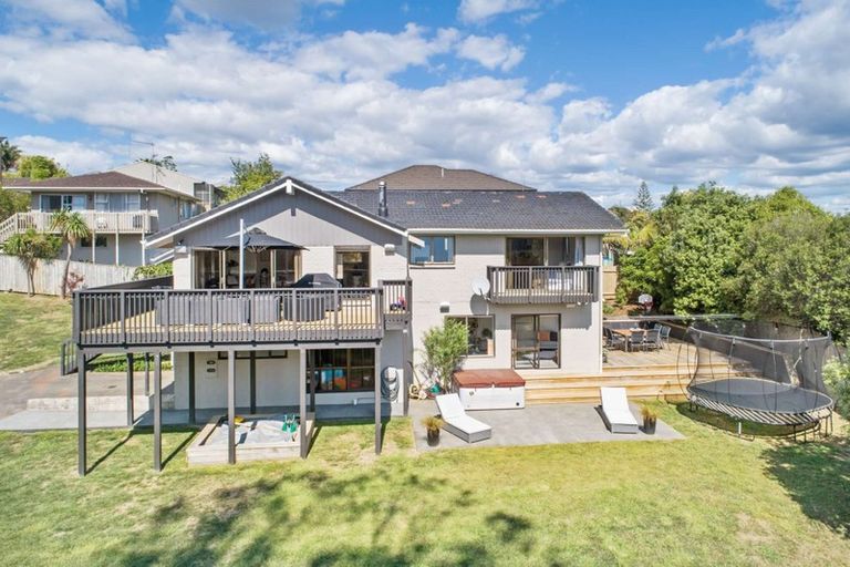 Photo of property in 12 Pine Terrace, Howick, Auckland, 2014