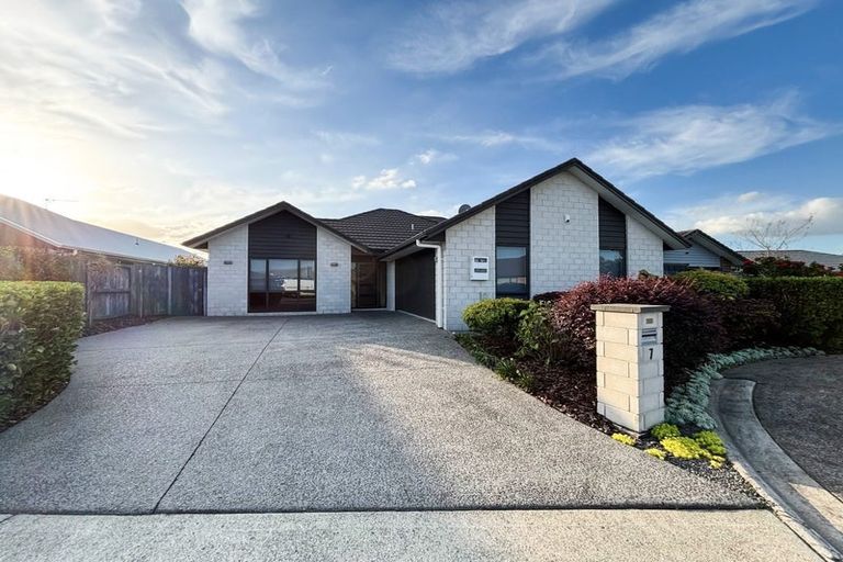 Photo of property in 7 Astelia Lane, Rototuna North, Hamilton, 3210