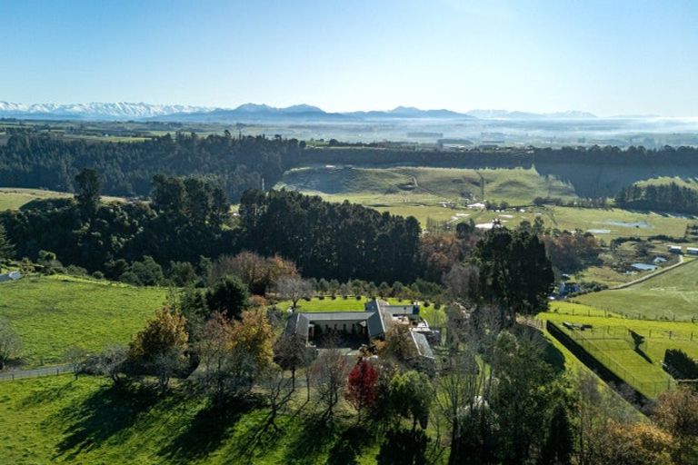 Photo of property in 32 Gladstone Road, Hadlow, Timaru, 7974