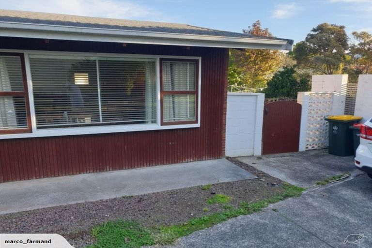 Photo of property in 2/21 Pooley Street, Pakuranga Heights, Auckland, 2010