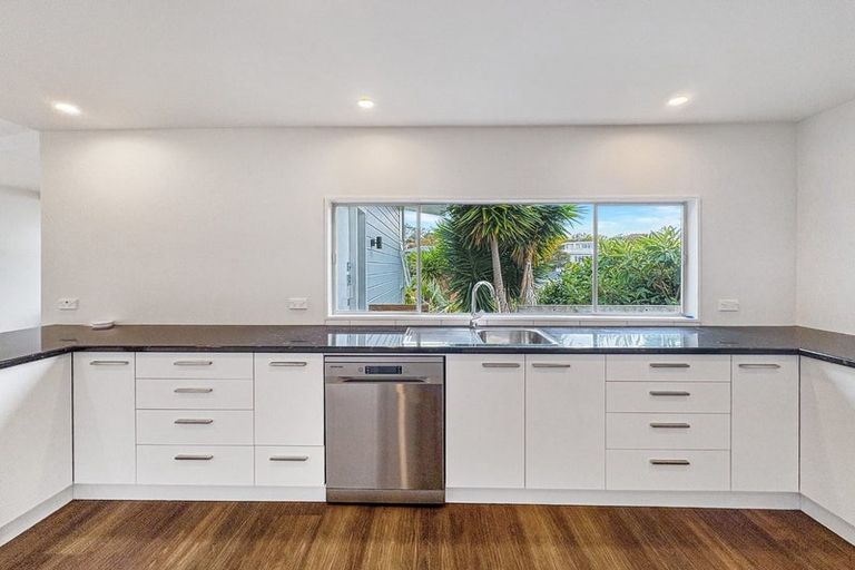 Photo of property in 23 Parkes Avenue, Saint Johns Hill, Whanganui, 4501