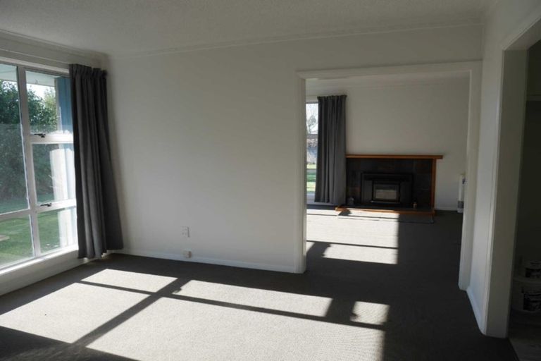 Photo of property in 22 Roswell Place, Islington, Christchurch, 8042
