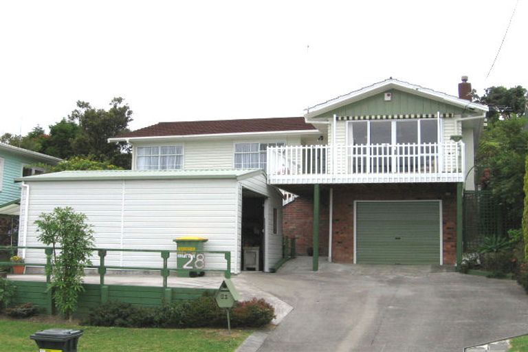 Photo of property in 28 Sea Vista Avenue, Beach Haven, Auckland, 0626