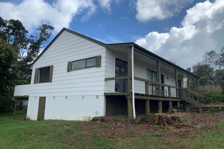 Photo of property in 28 Orton Street, Glenfield, Auckland, 0627