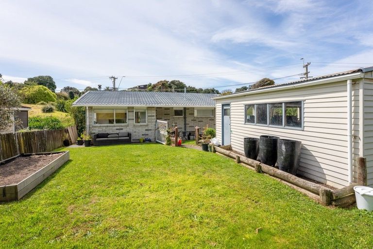 Photo of property in 81 Tasman Road, Otaki Beach, Otaki, 5512