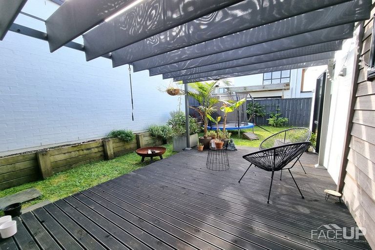 Photo of property in 5 Grey Warbler Road, Hobsonville, Auckland, 0616