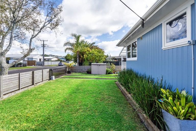 Photo of property in 37a Hatton Road, Orewa, 0931