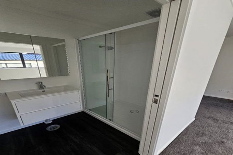 Photo of property in 1d Ingram Street, Naenae, Lower Hutt, 5011