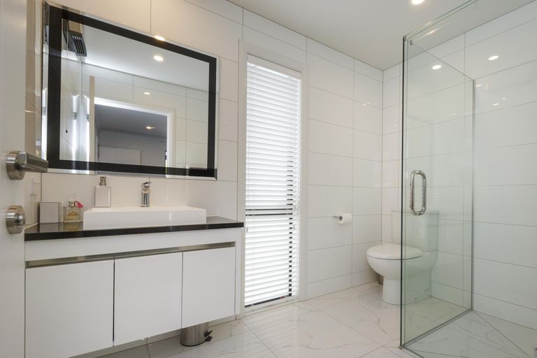 Photo of property in 5 Freedom Drive, Kelvin Grove, Palmerston North, 4414