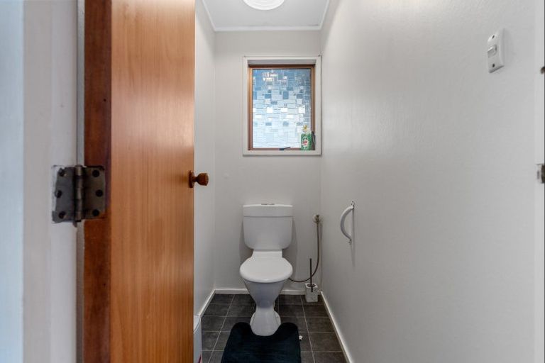 Photo of property in 5 Union Street, Merrilands, New Plymouth, 4312