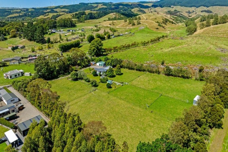 Photo of property in 450 Fitzherbert Road East, Aokautere, Palmerston North, 4471