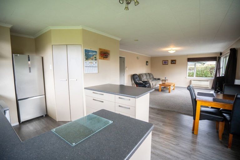 Photo of property in 18 Hamilton Avenue, Winton, 9720