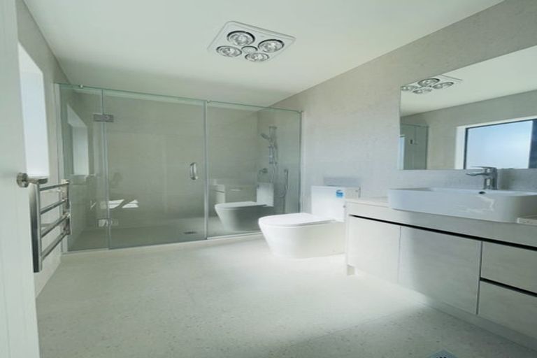 Photo of property in 35b Mcannalley Street, Manurewa East, Auckland, 2102