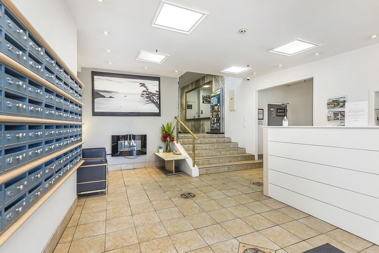 Photo of property in Terrace Garden Apartments, 3b/120 The Terrace, Wellington Central, Wellington, 6011