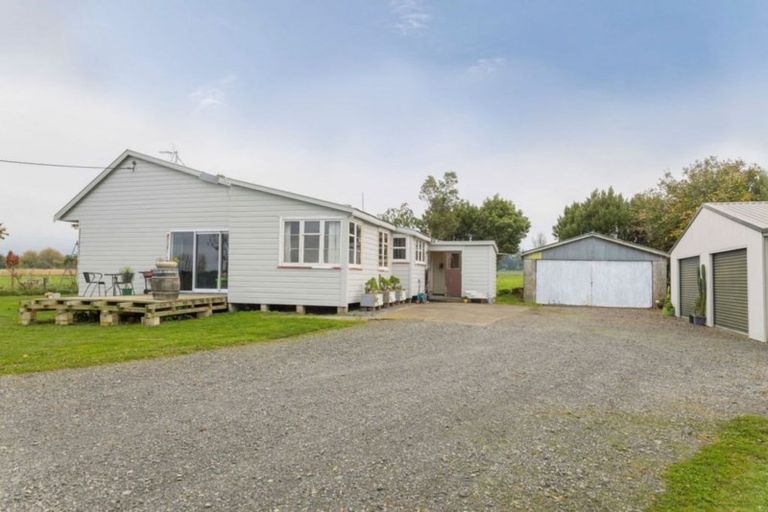 Photo of property in 406 Kumeti Road, Dannevirke, 4972
