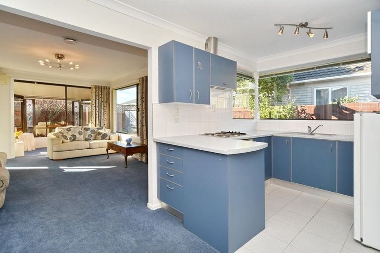 Photo of property in 2 Sawyers Arms Road, Northcote, Christchurch, 8052