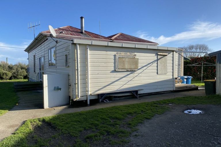 Photo of property in 81 Ngatai Street, Manaia, 4612