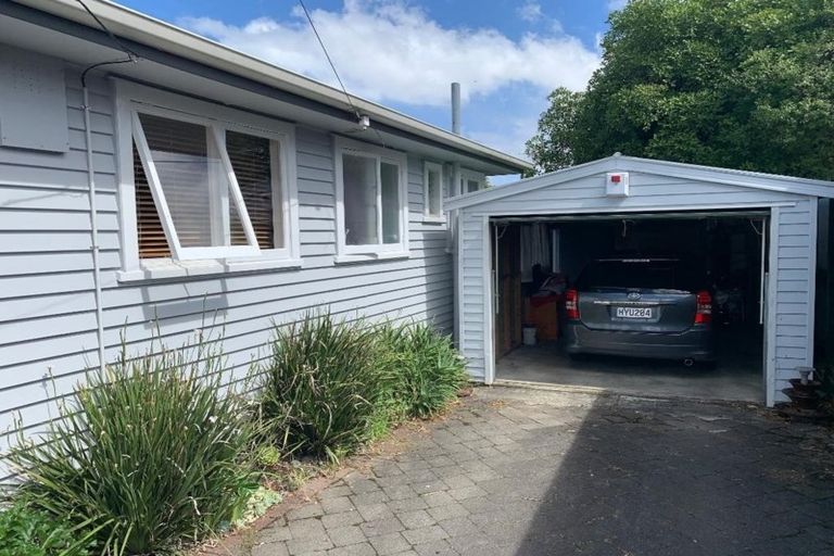 Photo of property in 28 Johnsview Terrace, Hillcrest, Hamilton, 3216