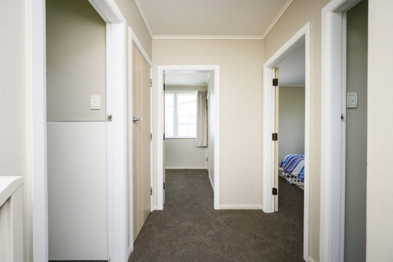 Photo of property in 26 Farnham Avenue, Highbury, Palmerston North, 4412