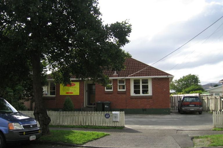 Photo of property in 3 Waldie Grove, Avalon, Lower Hutt, 5011