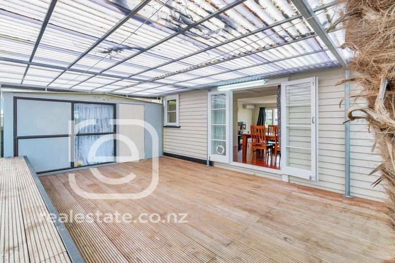 Photo of property in 18b Hollowout Street, Takanini, 2112