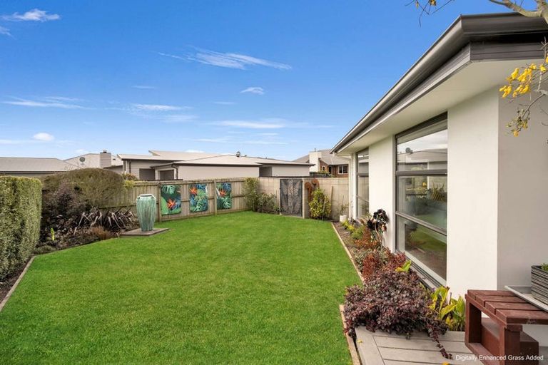 Photo of property in 29 Araucana Way, Burwood, Christchurch, 8083