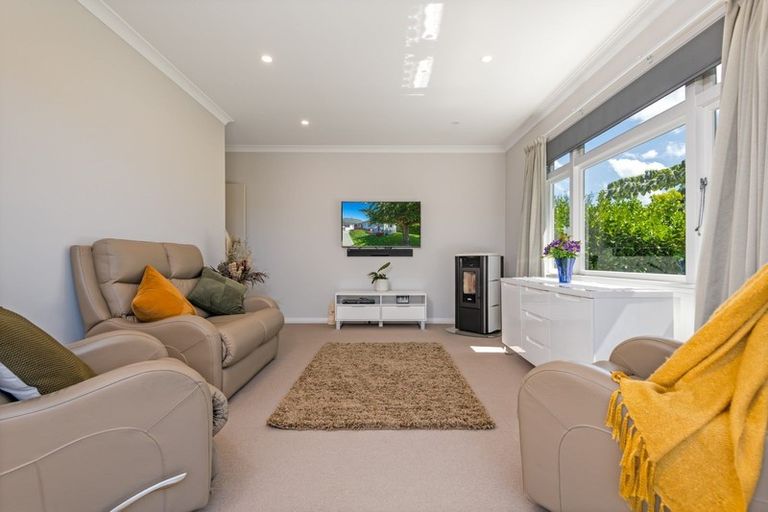 Photo of property in 85 Chelwood Street, Takaro, Palmerston North, 4412