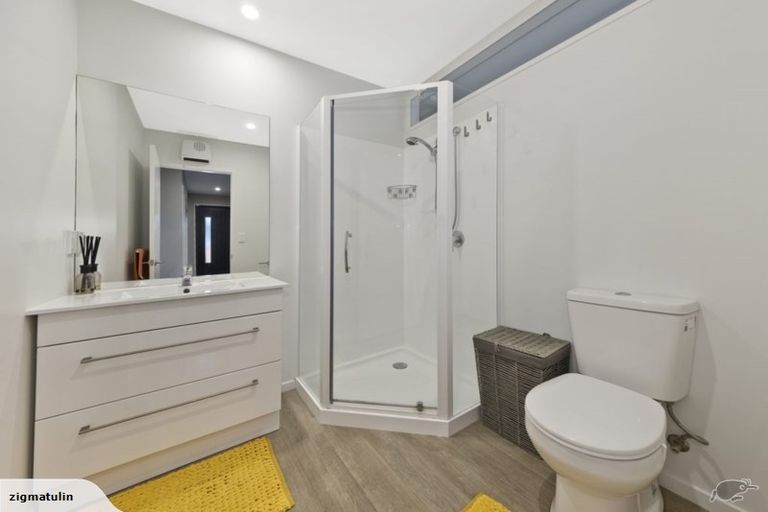 Photo of property in 2/121 Waltham Road, Sydenham, Christchurch, 8023