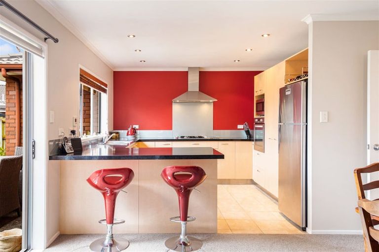 Photo of property in 3 Springtide Place, Red Beach, 0932