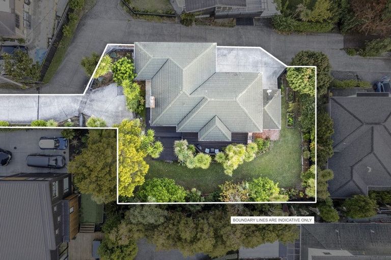 Photo of property in 235a Titirangi Road, Titirangi, Auckland, 0604