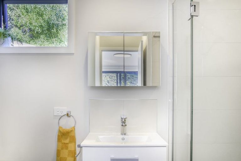 Photo of property in 67 Mcdonnell Road, Arrowtown, 9302