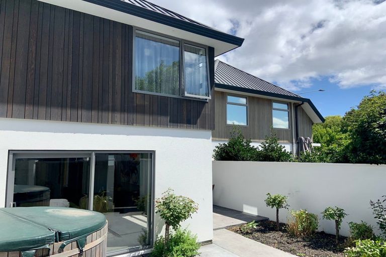 Photo of property in 92 Wairarapa Terrace, Merivale, Christchurch, 8014