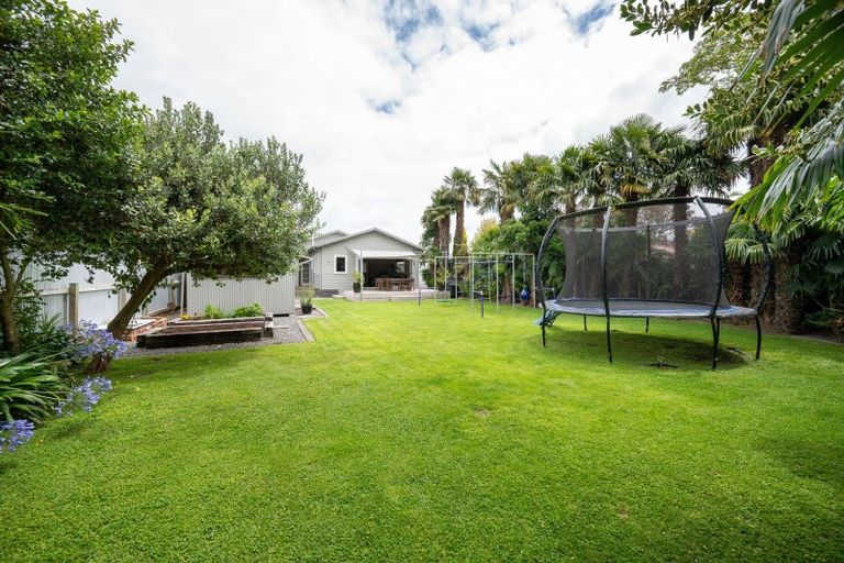 Photo of property in 709 Avenue Road West, Saint Leonards, Hastings, 4120