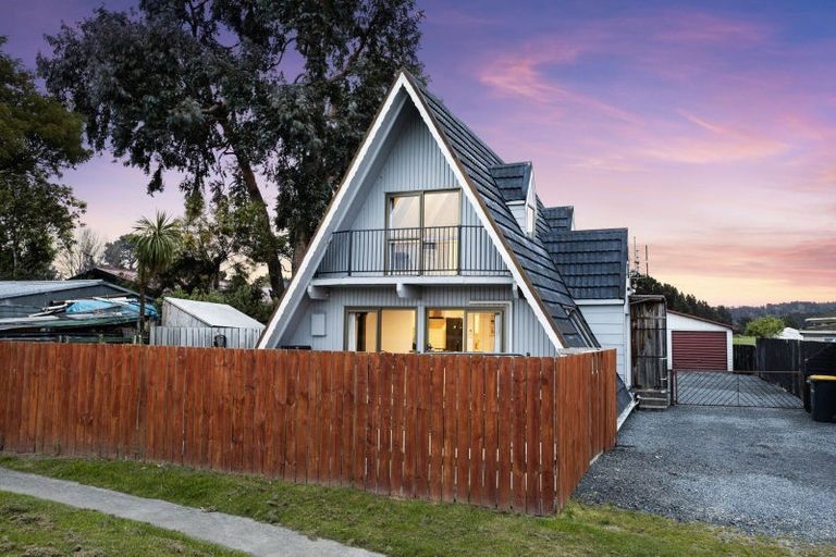 Photo of property in 28 Canberra Place, Waldronville, Dunedin, 9018