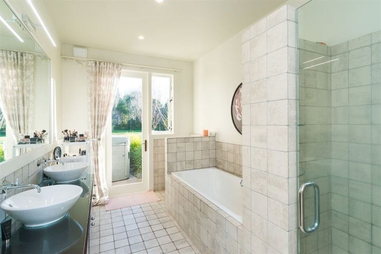 Photo of property in 191 Staces Road, Aokautere, Palmerston North, 4471