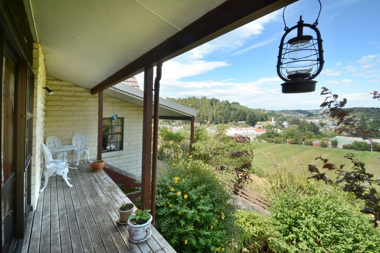 Photo of property in 54 Frasers Road, Glenross, Dunedin, 9011