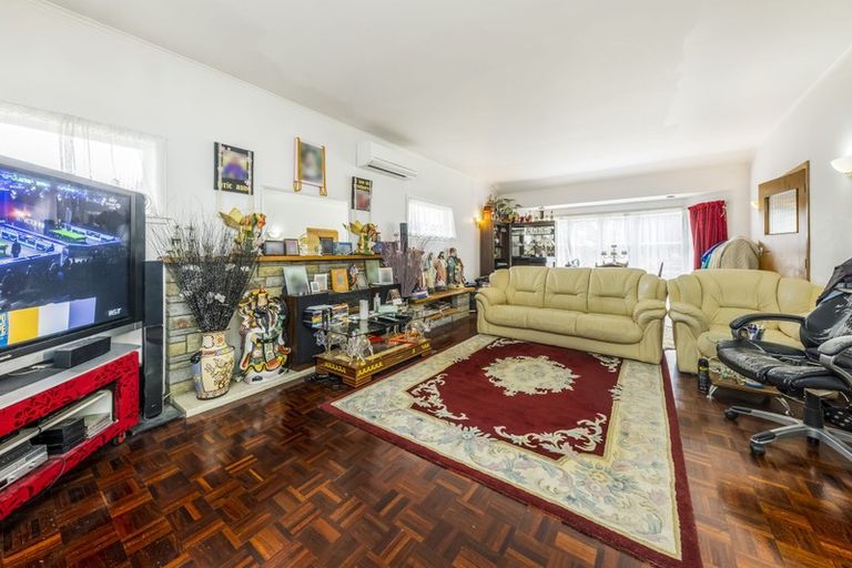 Photo of property in 114 Buckland Road, Mangere East, Auckland, 2024