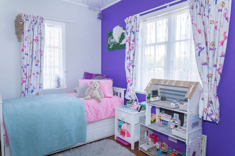 Photo of property in 17 Claudius Street, Dannevirke, 4930