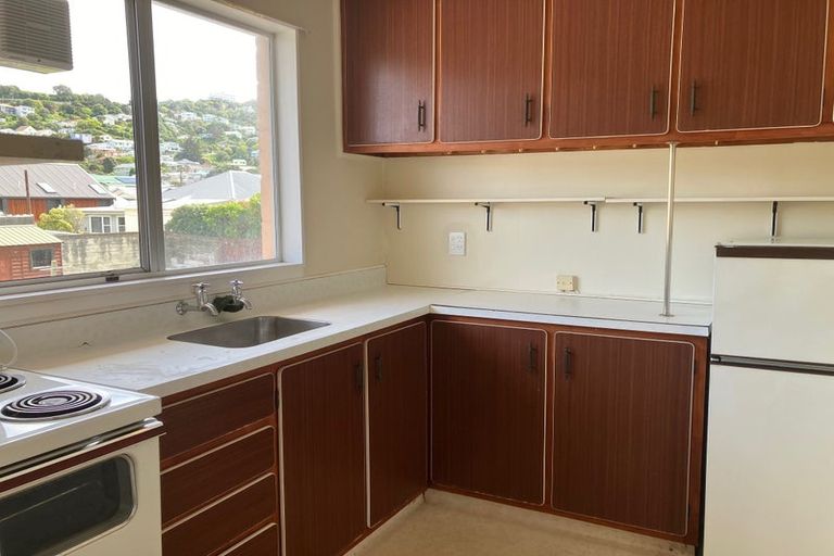 Photo of property in 3/154 Onepu Road, Lyall Bay, Wellington, 6022