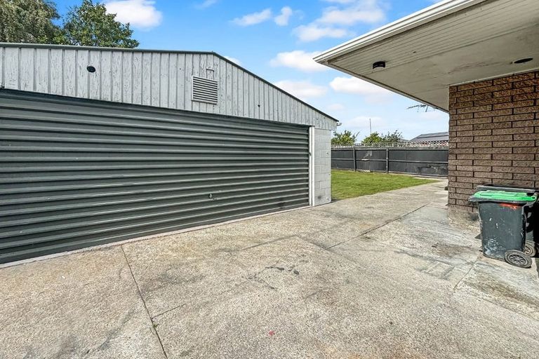 Photo of property in 22 Vancouver Crescent, Wainoni, Christchurch, 8061
