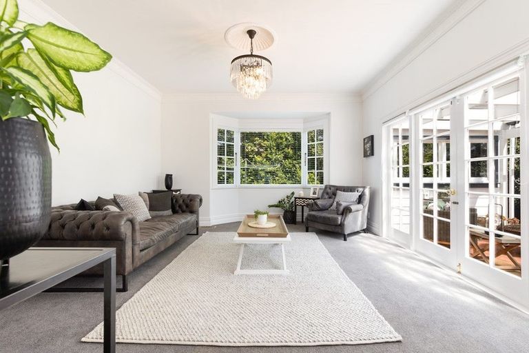 Photo of property in 22 Thornton Road, Cambridge, 3434