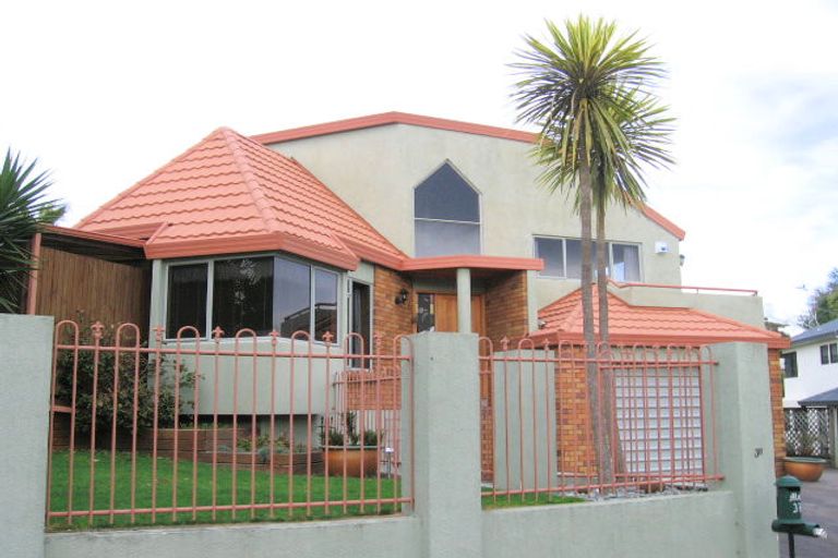 Photo of property in 3b Dallinger Street, St Andrews, Hamilton, 3200