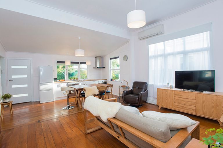 Photo of property in 3 Wellington Street, Te Hapara, Gisborne, 4010