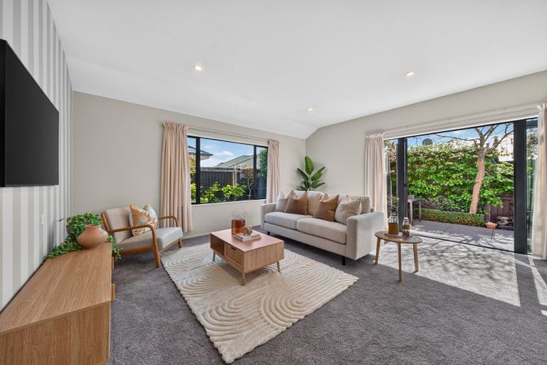 Photo of property in 7 Stroud Lane, Papanui, Christchurch, 8053