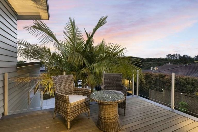 Photo of property in 9 Saint Maroun Rise, The Gardens, Auckland, 2105