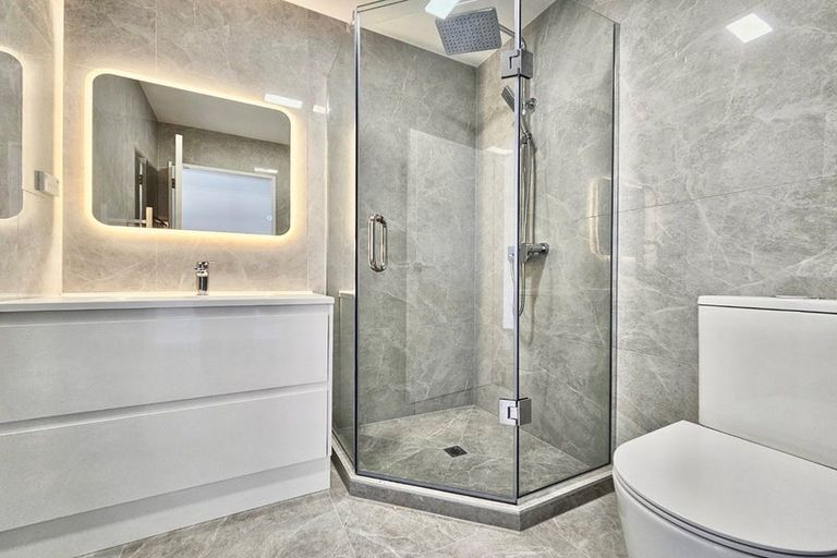 Photo of property in 65a Tiroroa Avenue, Te Atatu South, Auckland, 0610