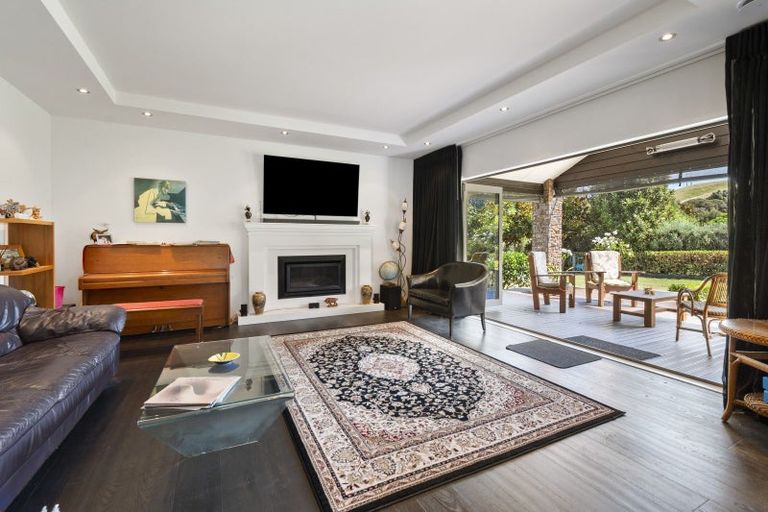 Photo of property in 38 Kingsdale Park Drive, Aokautere, Palmerston North, 4471