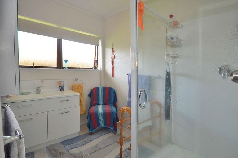 Photo of property in 17b Pemberton Crescent, Greerton, Tauranga, 3112